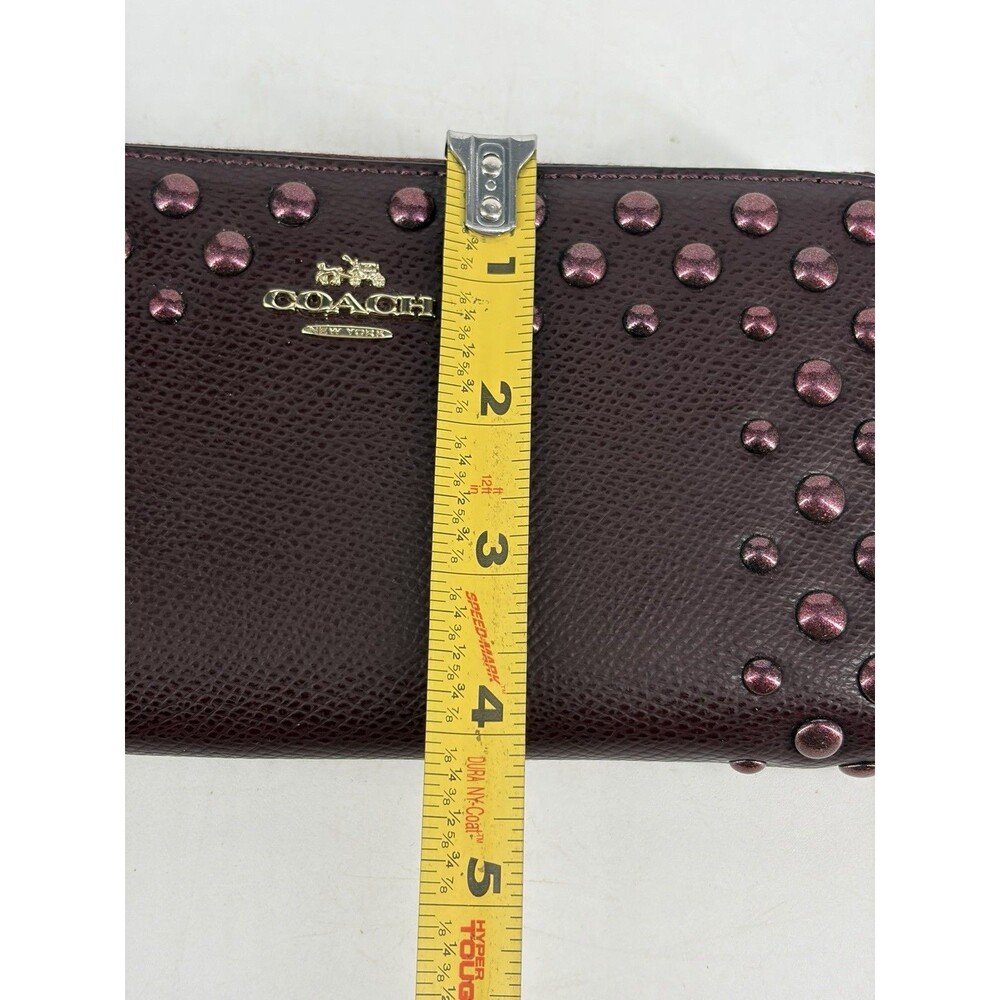 COACH OXBLOOD LEATHER Glitter STUDS ACCORDION ZIP AROUND WALLET Gold - Picture 14 of 14